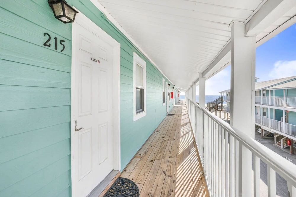 Sunrise Village 215- 2BR 1BA Gulf Front Sleep 6
