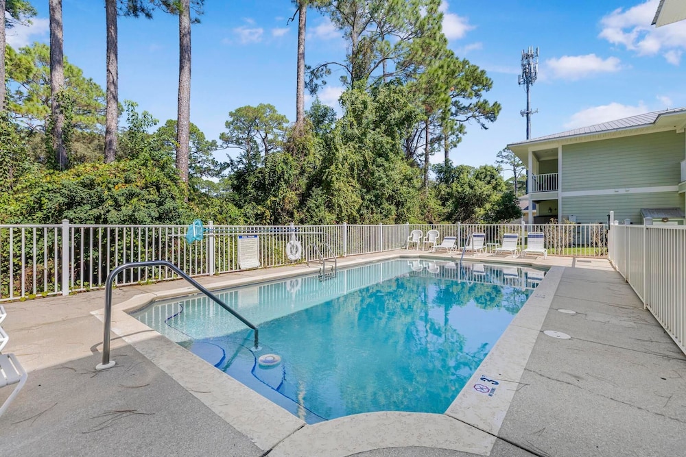 Laguna Breeze C
