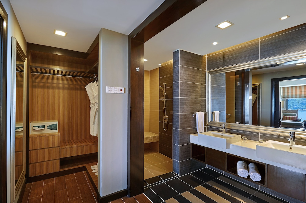 The Taaras Beach & Spa Resort 73