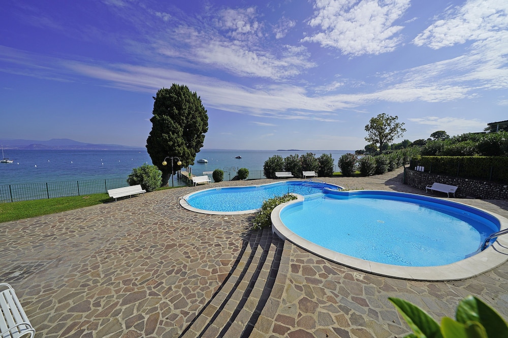 Specchio sul Lago in Manerba del Garda