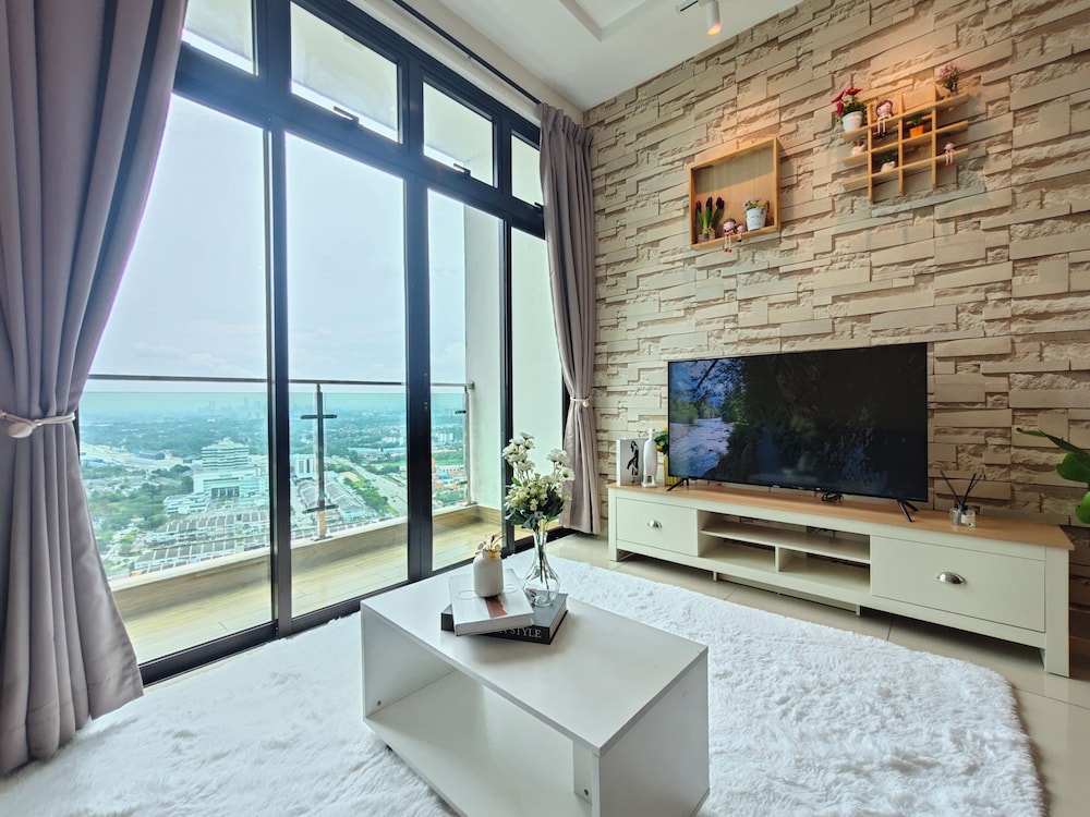 Kempas Dsummit Residences by Antlerzone