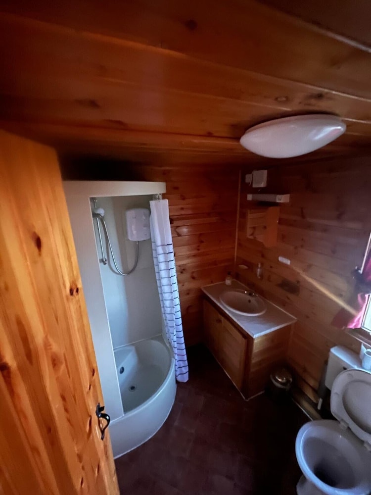 Ben More Lodge Cabin Retreat