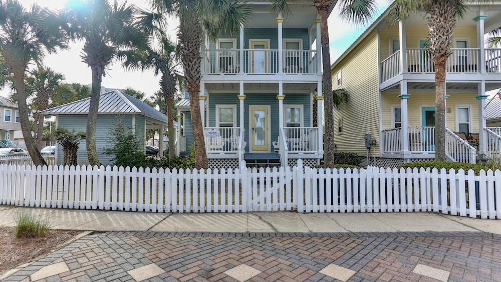 Biglows Bungalow