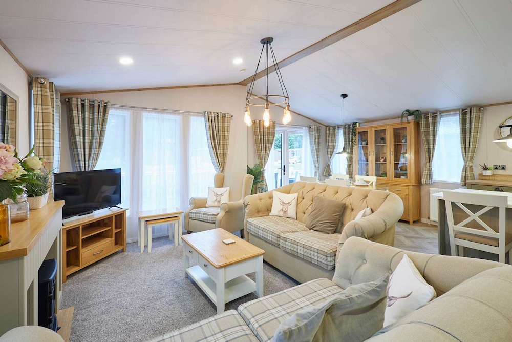Host Stay Barakah Lodge