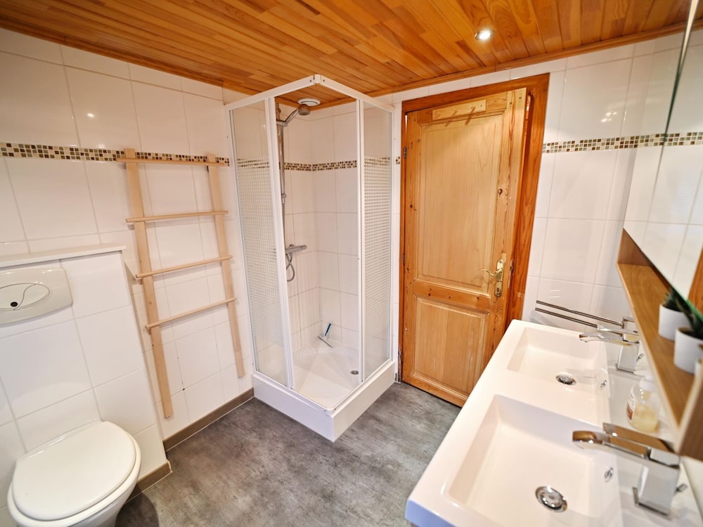 Chalet in Biron With Large Garden Near Durbuy
