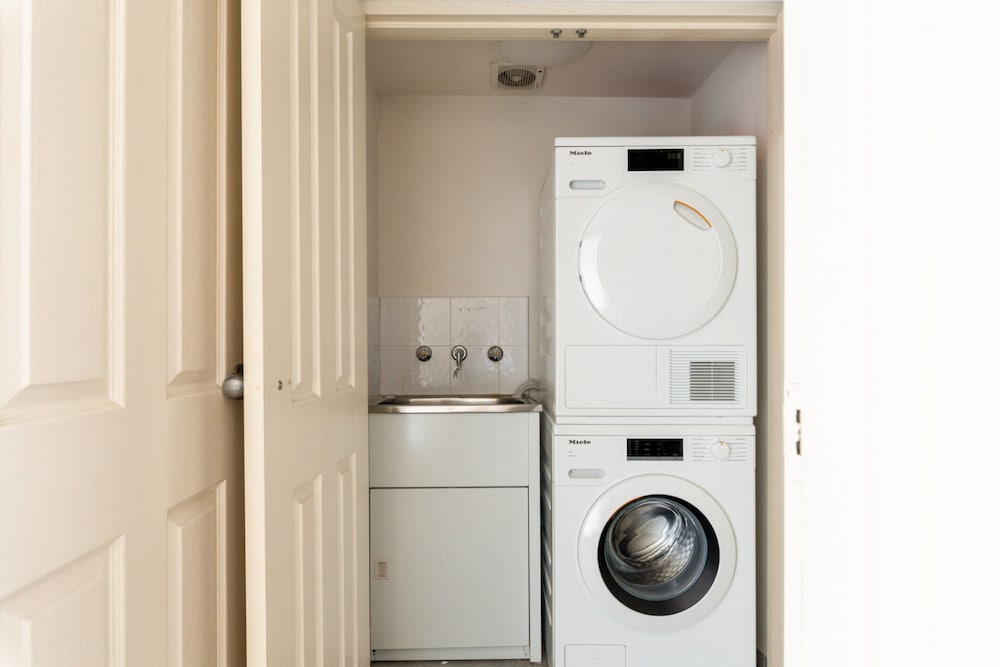 Spacious 3-bed With Alfresco Dining by Amenities