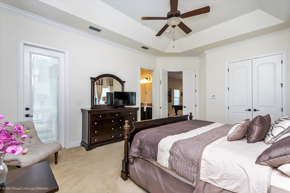 Elegant 5 BD, 5 BH Villa view 5