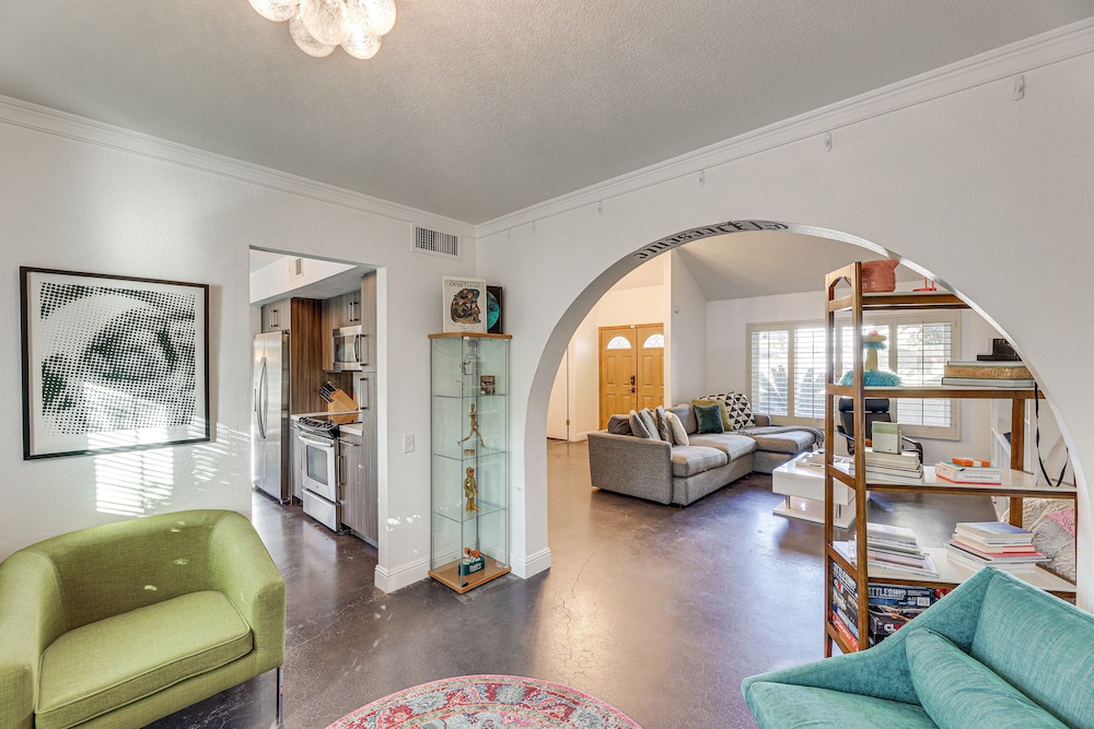 Stunning Tempe Home w/ Pool - Near ASU Campus! view 5