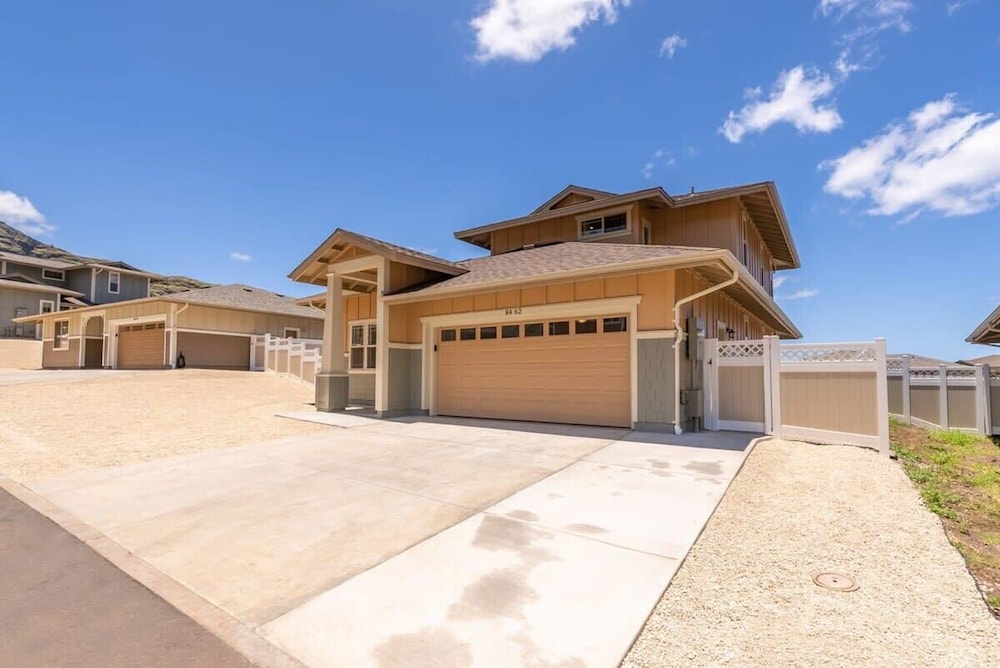 @ Marbella Lane - Stylish House + Impressive Views
