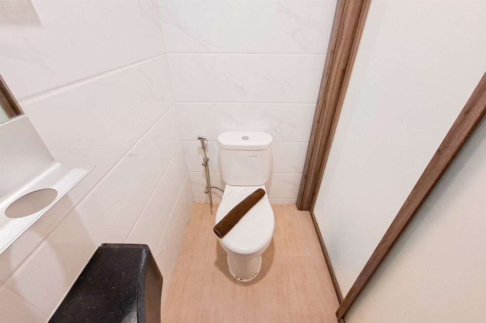 Studio Near Mall At Sky House Bsd Apartment