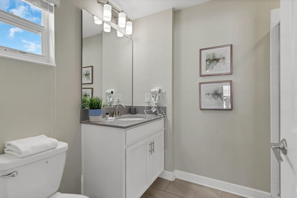Your 5bdr House w Pool - 4959