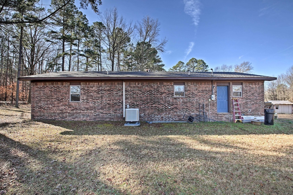 Secluded Boles Home Near River: Pets Welcome!