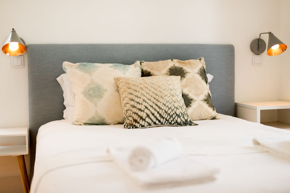 Chiado Studio and One-Bedroom Apartment - by LU Holidays