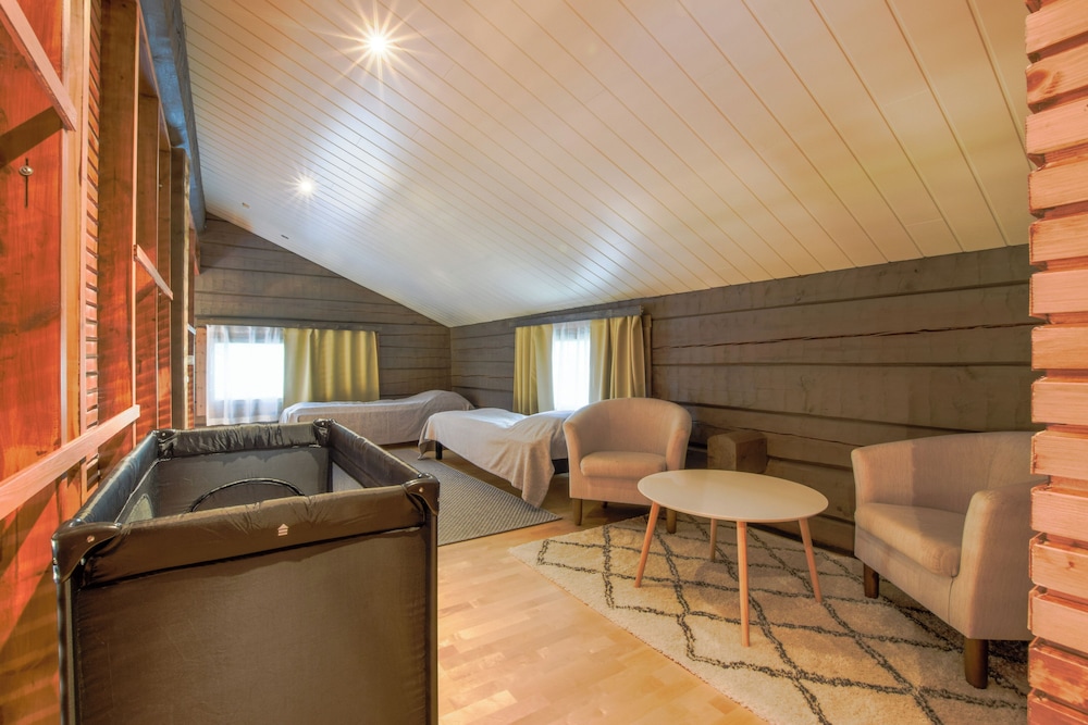Comfy Cabin in Tahko with Hot Tub. Private Sauna