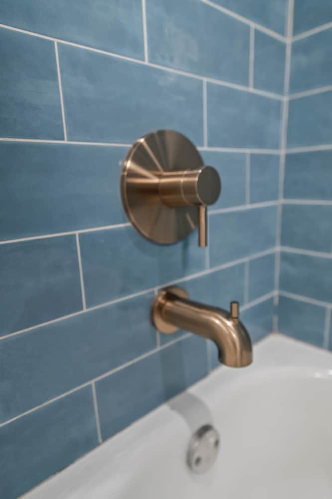 Cozy Spacious Allergy Friendly Retreat - 4BR