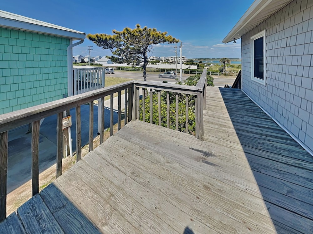 Kirk's Mema's Beach by Topsail Realty