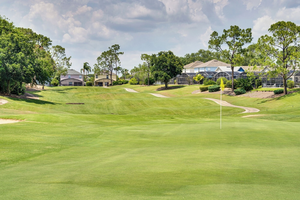 20 Mi to Disney Parks: Golf Getaway w/ Lanai!