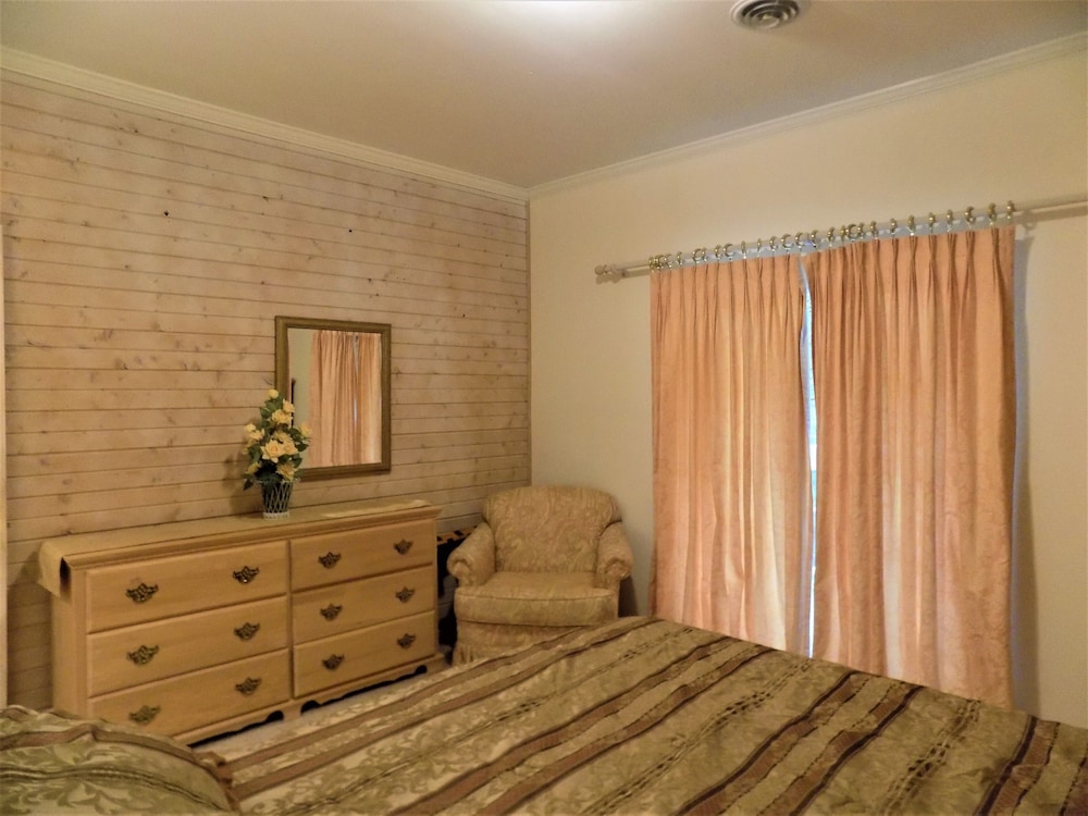 The Rukmapura Park Hotel