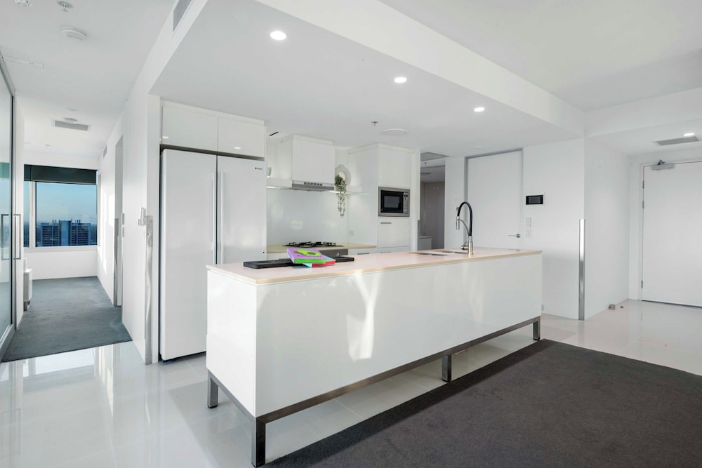 Private Q Tower Apartments - Wow Stay