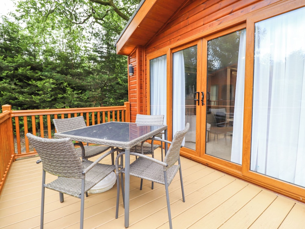 Tawny Owl Lodge
