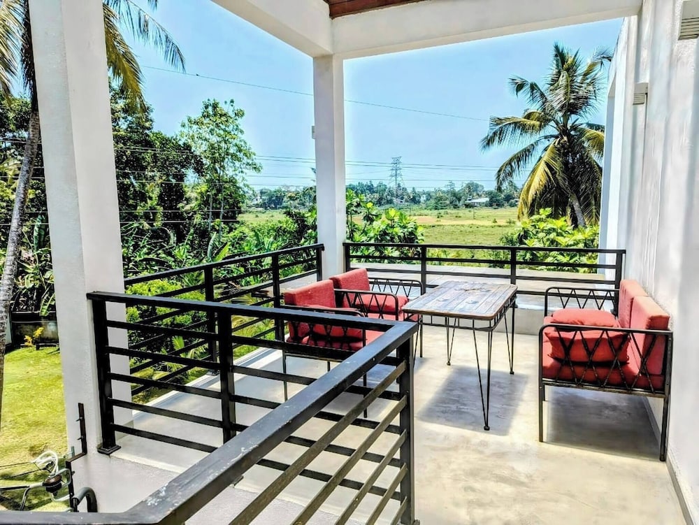 Room in Guest Room - Serene Oasis in Galle - Tranquil Retreat With Breathtaking Views
