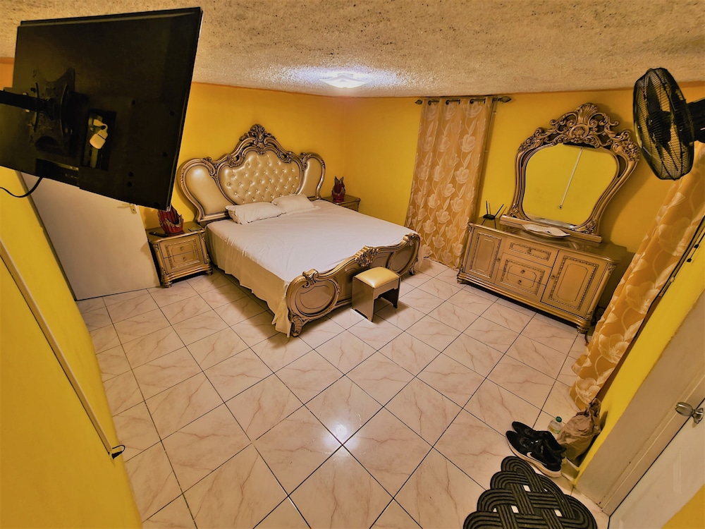 Xpress Vacations Lifestyle view 3