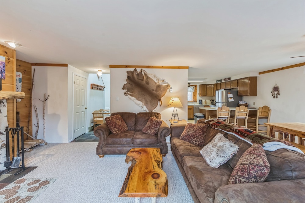 Lower Darby 2 Bedroom Townhouse by The Summit at Gore Mountain