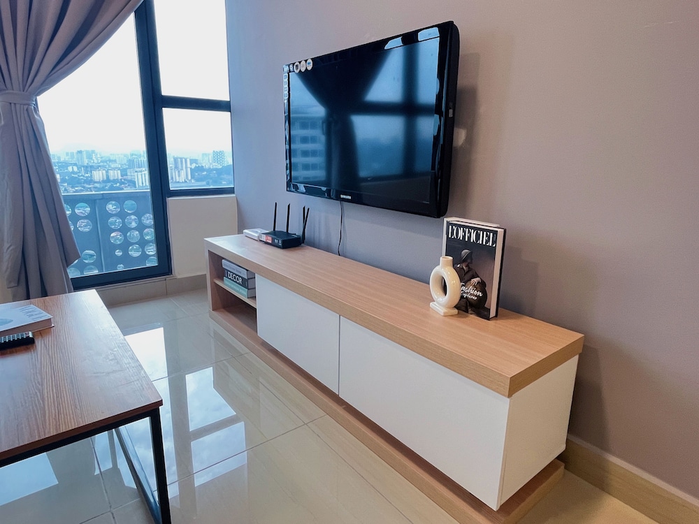 Arte Plus by Manhattan Group