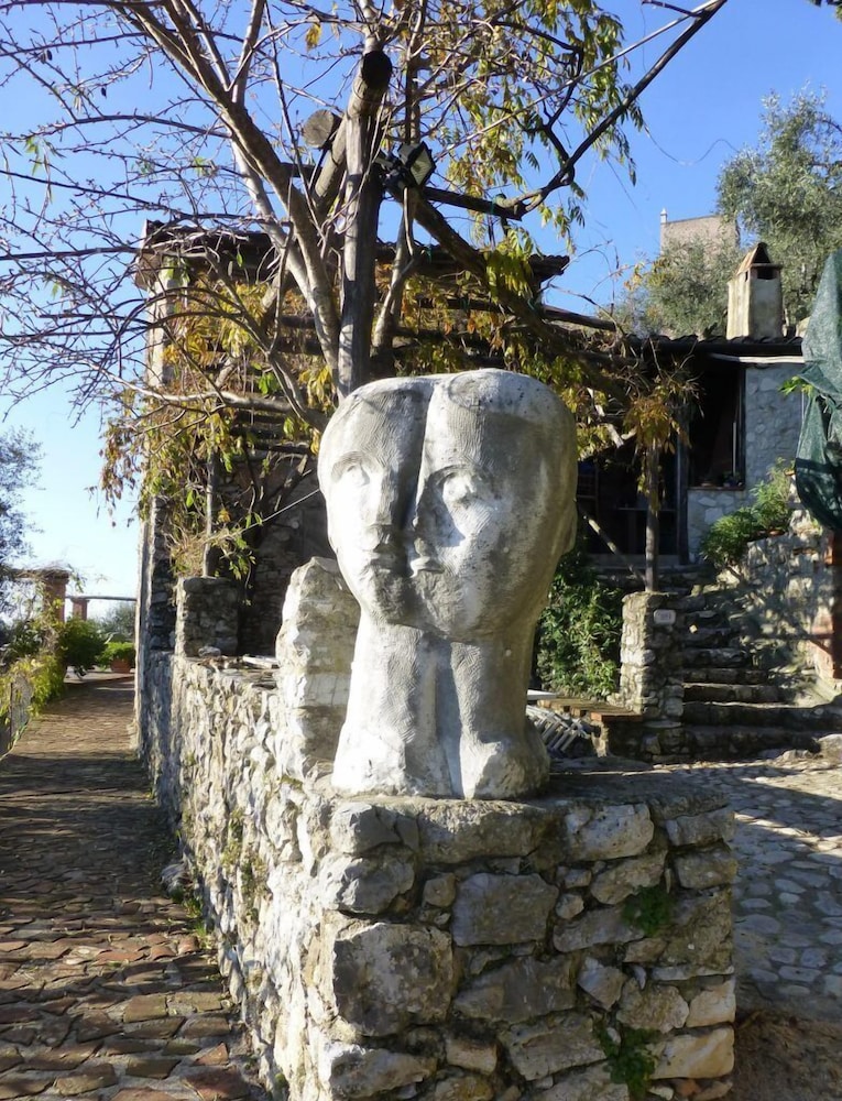 Peralta Tuscany