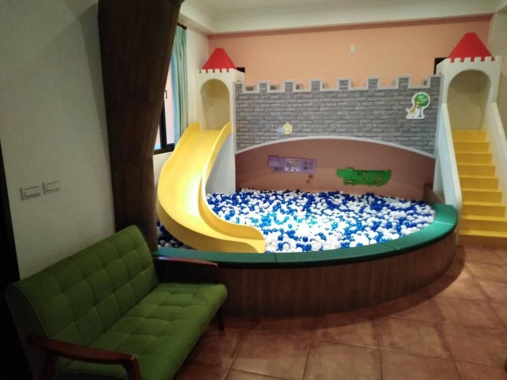Orange Castle