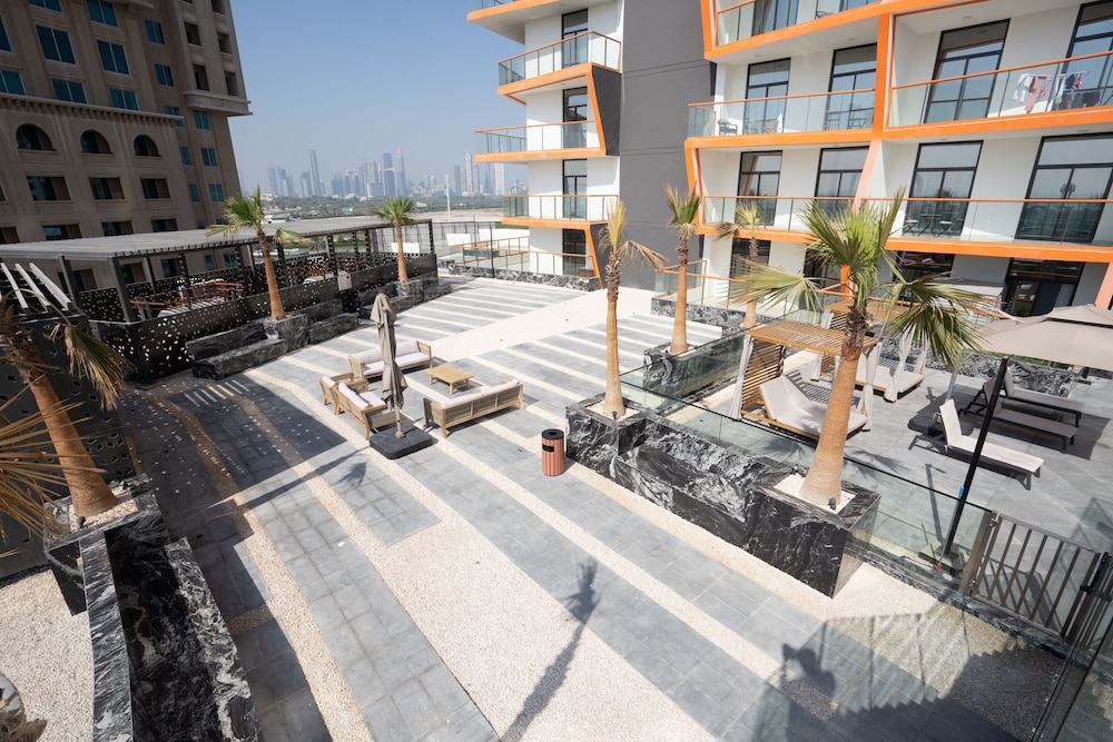 Nasma Luxury Stays - Binghatti Avenue