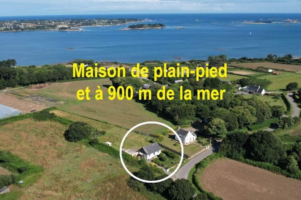 Holiday Home in Kerbors Near Cote de Granit Rose