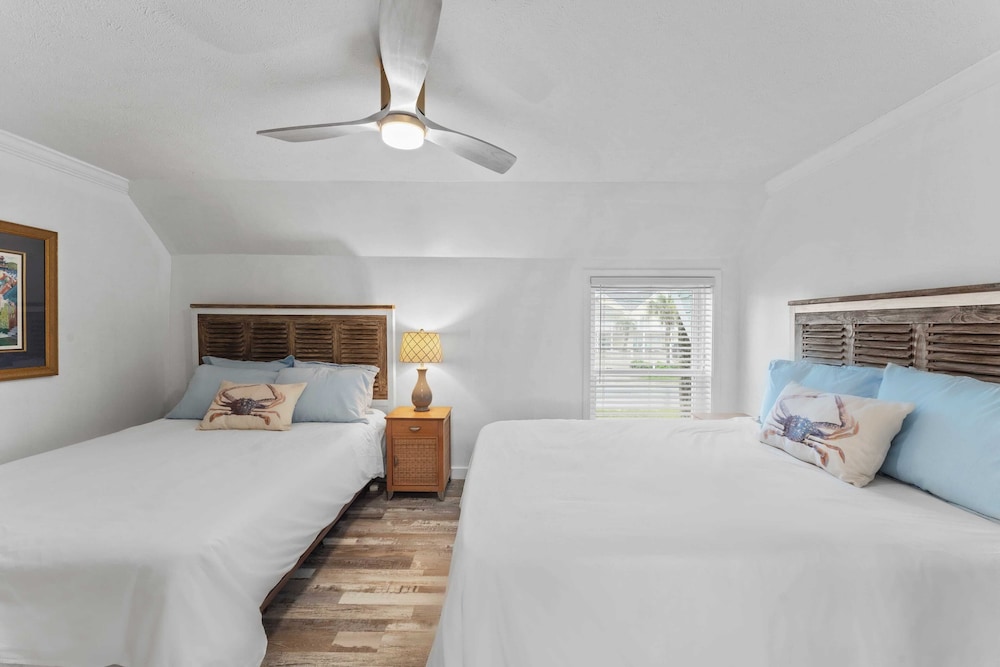 Beachfront Panama City Beach Stay With Gulf Views, Balconies, a King Suite, two Queens, and Twin Nook for 8 Guests The Shores Townhome by Avantstay