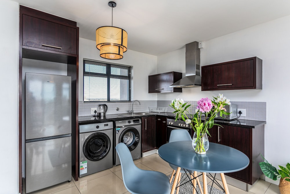 Knightsbridge 702w by Ctha