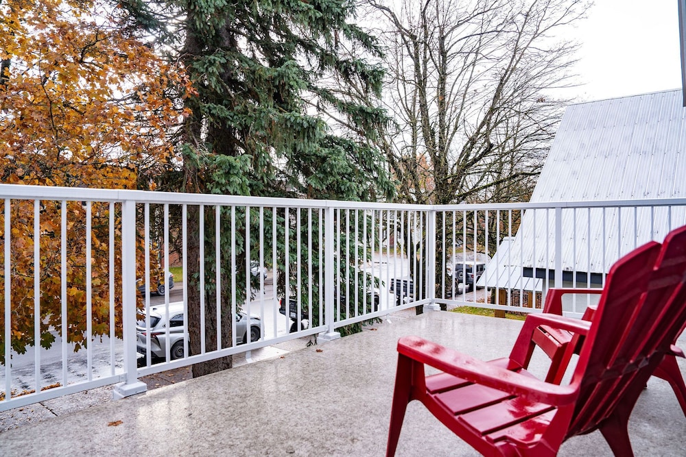 509 Mackenzie by Revelstoke Vacations