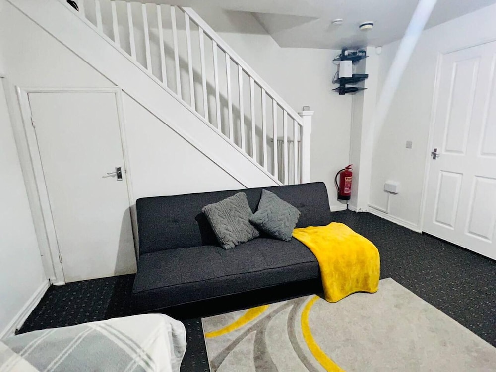 3bedroom- Near to Station-private Garden-wifi