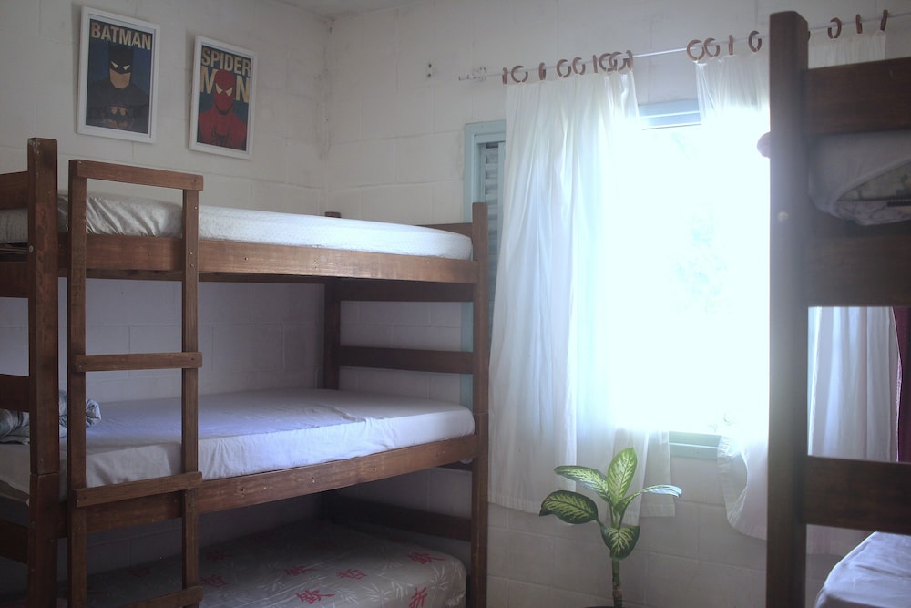 Off Ocean Hostel