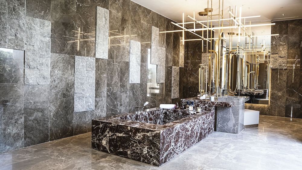 Palazzo Mansions view 5