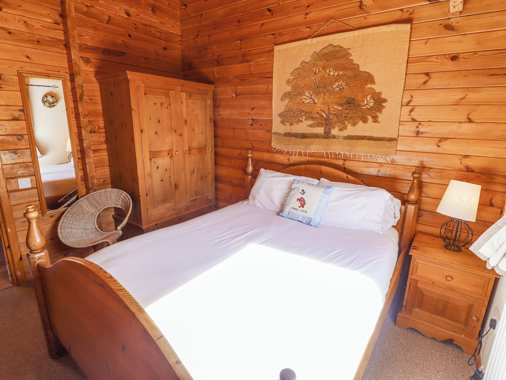 Jemima Lodge