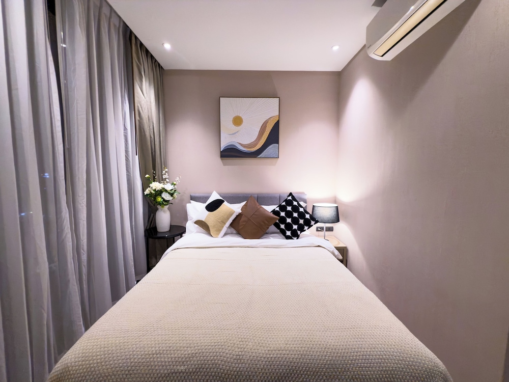 Luxury 2 Bed Room Sea View With Large Bath Tub In Balcony