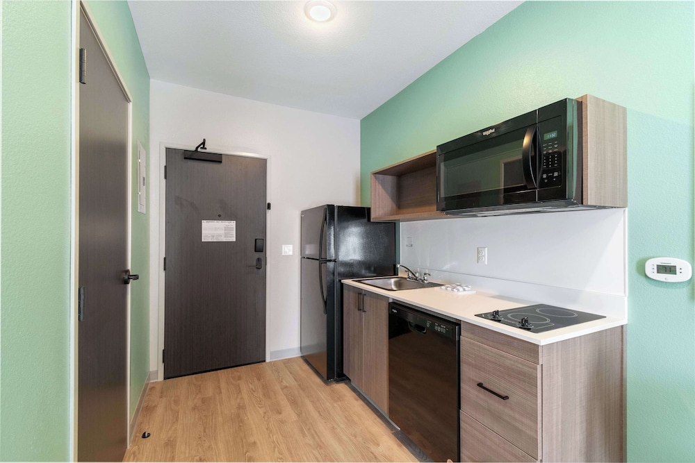 ECHO Suites Extended Stay by Wyndham Dallas Plano/Richardson