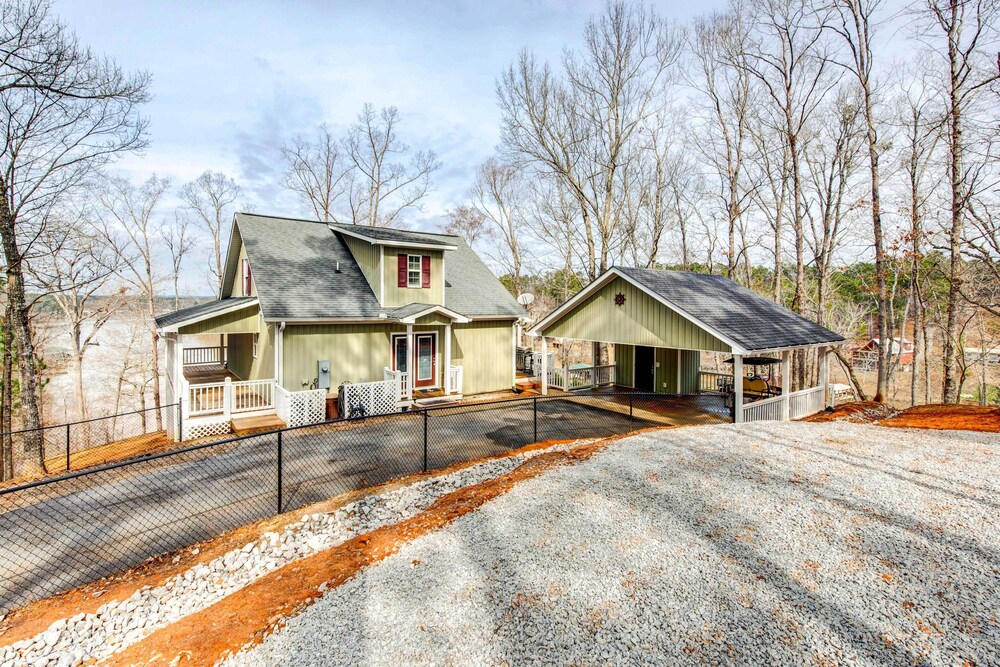 Milledgeville Vacations - Georgia Home on Lake Sinclair w/ Private Dock - Property Image 12