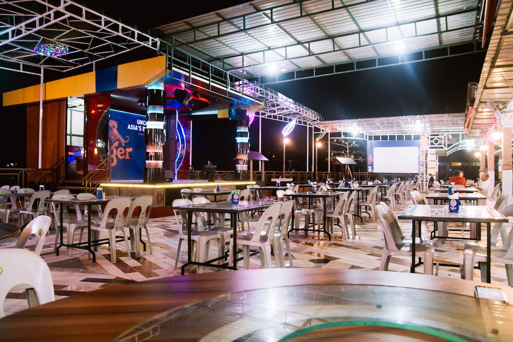 The Golden Bay Hotel Batam 74