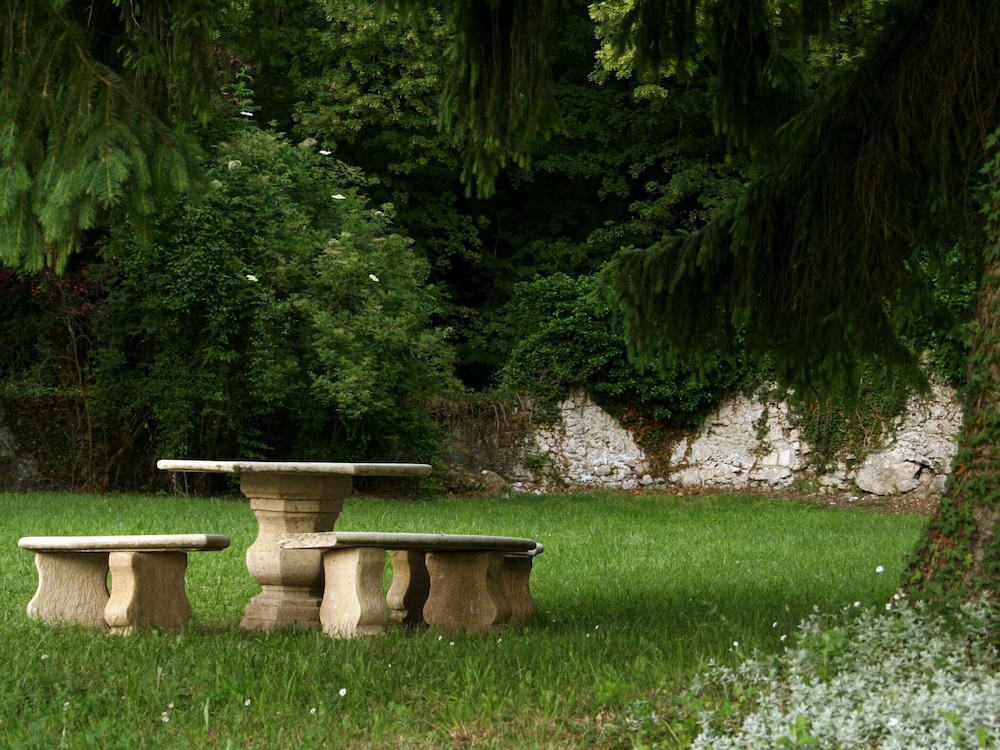 Apartment in Serrieres Castle Near French Alps