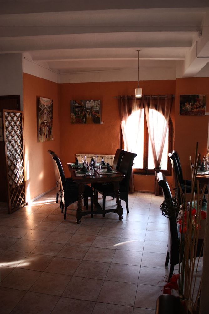 L'almàssera Casa Rural & Restaurant
