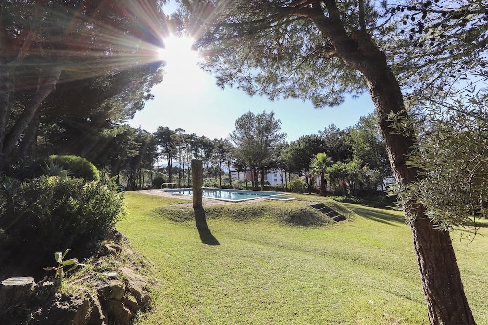 Sintra Classic Villa by Homing