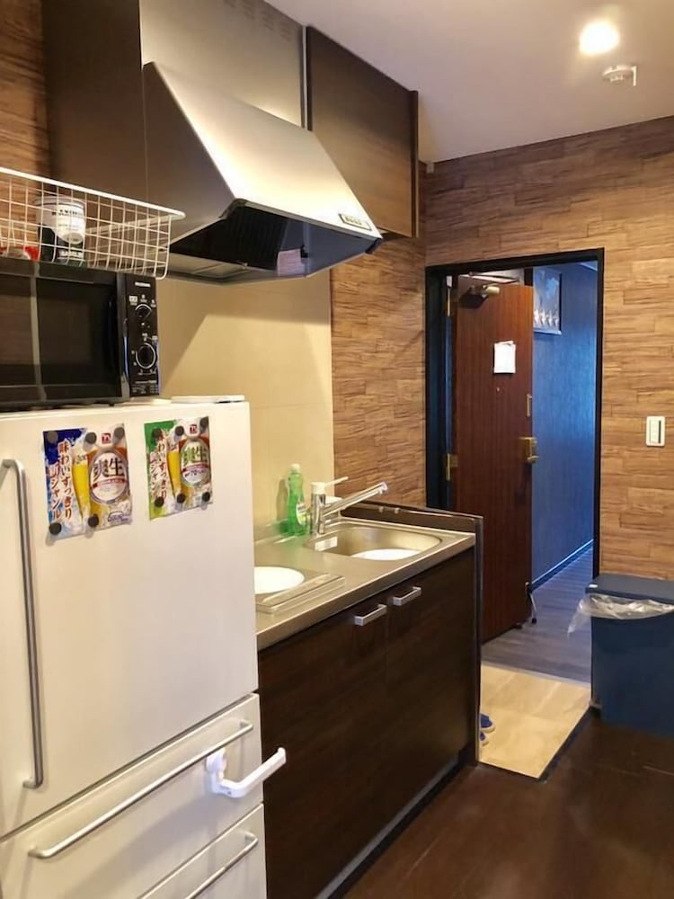 Ricco Mond Hills Apartment House 101