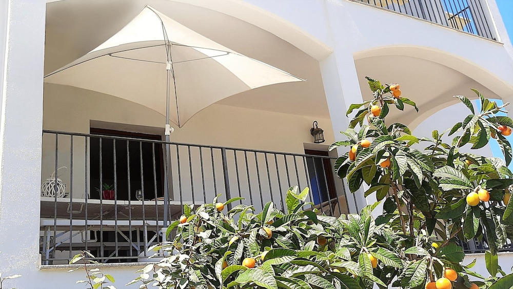 Welcomely - La Terrazza sul Faro view 2