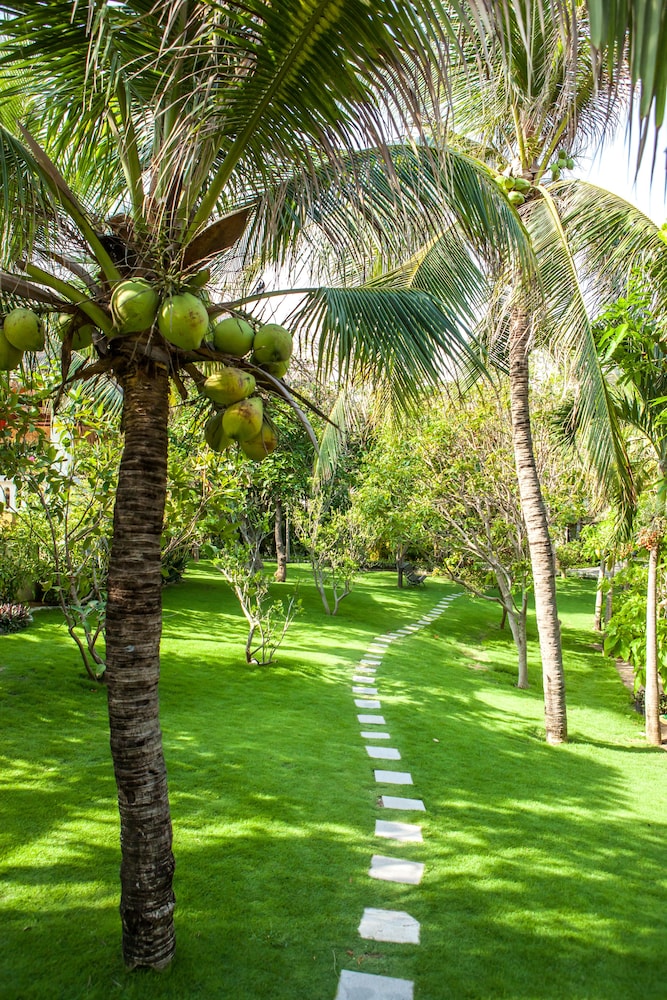 Allezboo Beach Resort & Spa