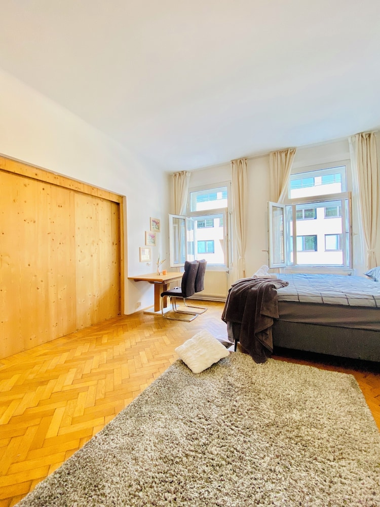 Cozy 2BR Apartment Near Westbahnhof